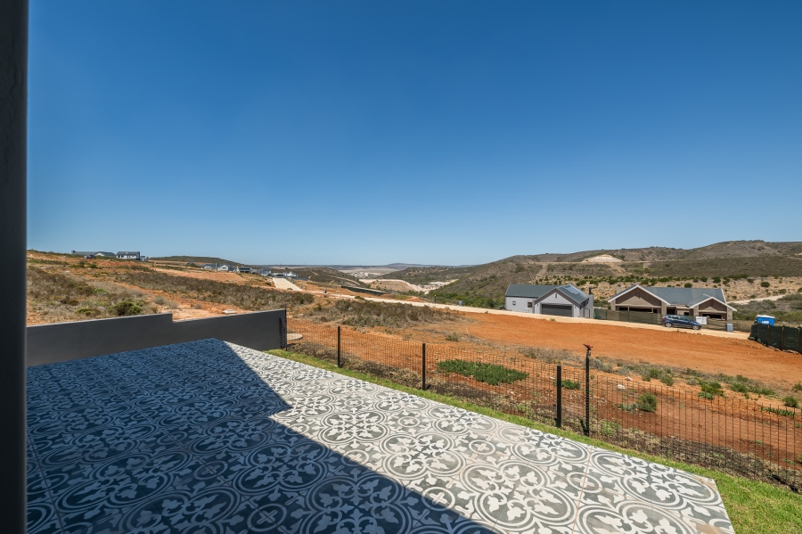 3 Bedroom Property for Sale in Outeniquasbosch Western Cape